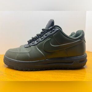 Nike Men's Dark Green and Black Sneakers